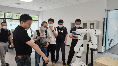 當百年工藝遇上智能制造 福田康明斯到訪珞石機器人探秘技術融合新路徑